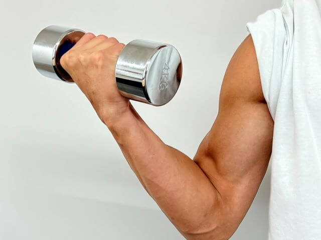プロテインで筋肉が大きく増強する？筋トレで筋肉がつく仕組み